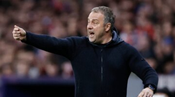 تصريحات فليك.. مدرب برشلونة ينتقد قرارات التحكيم بعد الهزيمة برباعية أمام أتلتيكو مدريد