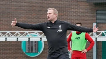 تطوير رميات التماس.. مساعد أرتيتا يكشف كواليس تفوق برينتفورد على أرسنال بالدوري الإنجليزي