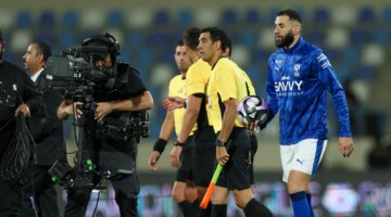 جائزة بنزيما الأولى.. النجم الفرنسي يقود الهلال لحصد لقب جديد أمام الأخدود