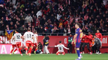 خطأ تحكيمي واضح.. مدرب جيرونا يعترف بعدم صحة هدفه في شباك برشلونة