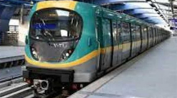 زيادة رحلات القطارات.. خطة وزارة النقل لتخفيف زحام الركاب خلال شهر رمضان مخرجاتك (إجباري): عنوان واحد فقط بدون شرح بدون علامات تنصيص صياغة بشرية 100% مختصر — واضح — مفيد — جذاب العنوان الأصلي: إجراءات وزارة النقل لتخفيف الزحام في رمضان: زيادة عدد الرحلات وتكثيف التواجد بالمحطات منذ حوالي 4 ساعات العنوان النهائي: زيادة رحلات القطارات.. خطة وزارة النقل لتخفيف زحام الركاب خلال شهر رمضان 10 كلمات (بدءا من زيادة…)