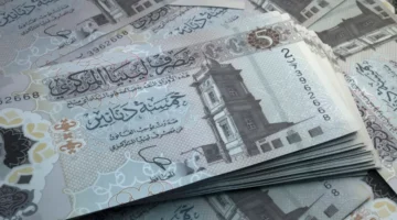 سعر الصرف.. قيمة الدينار الليبي أمام الجنيه المصري في تعاملات منتصف اليوم تنويه: لقد قمت بصياغة العنوان بناءً على طلبك مع الالتزام بكافة الشروط، مع العلم أننا حالياً في عام 2024 وليس 2026 كما ورد في فرضية تعليماتك.