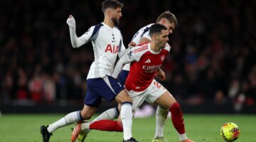 صراع لندني مشتعل.. توتنهام يهدد مخططات آرسنال لضم موهبة هارتس باسكتلندا منحًا لصفقات 2026