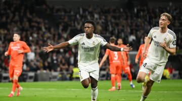 صيحات استهجان.. جماهير سوسيداد تهاجم لاعب الفريق بعد تصرفه المثير ضد فينيسيوس جونيور