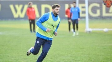 عودة كريم نيدفيد.. تشكيل سيراميكا كليوباترا يكتمل لمواجهة الزمالك في كأس مصر