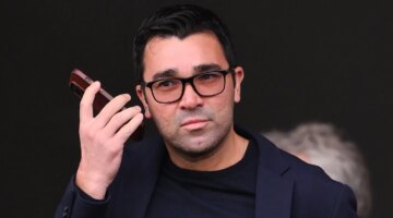 كواليس صفقة بلجيكية.. اعتراف وكيل نجم كلوب بروج بمفاوضات برشلونة بعد زيارة ديكو