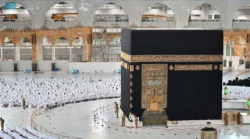 مصر للطيران تحدد أسعار تذاكر العمرة خلال العشر الأواخر من شهر رمضان