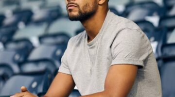 مولود جديد.. عائلة لاعب إنجليزي تستعد لاستقبال طفلها بعد عام من رحيله