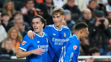 هدف مذهل.. مدافع ريال مدريد يهز شباك فالنسيا برقم قياسي غير مسبوق في الليجا