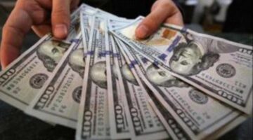 ارتفاع سعر الدولار قرب أعلى مستوى له وسط تحركات مرتقبة للبنوك المركزية