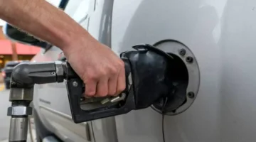 ارتفاع ملحوظ في أسعار البنزين بالولايات المتحدة مع تصاعد التوترات الجيوسياسية العالمية