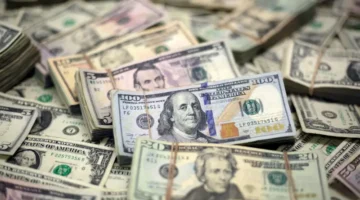 استقرار تدريجي في سعر صرف الدولار مقابل الدينار العراقي بمستهل التعاملات