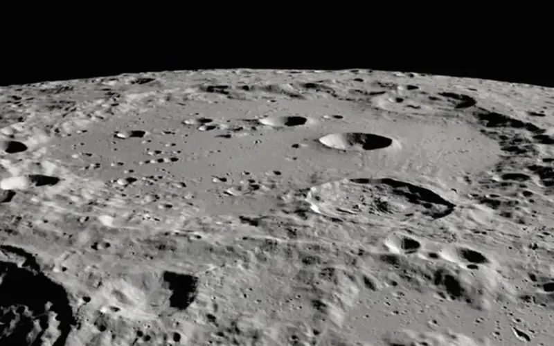 البشر على سطح القمر مجدداً بعد 53 عاماً.. تفاصيل هامة “أرتميس 2”