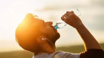 الطقس في الإسكندرية والقاهرة: انخفاض الرؤية الأفقية وفرص أمطار خفيفة في المساء