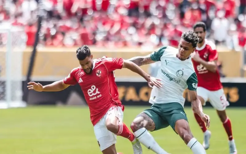 الوطن سبورت | فيفا يفصح عن خطأ فادح من حكم مباراة الأهلي وبالميراس