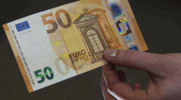 انخفاض سعر اليورو مقابل الدينار في السوق الموازية بالجزائر خلال تعاملات اليوم