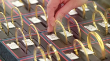 تباين أسعار الذهب في السعودية اليوم الخميس عيار 24 وفق تحديثات CNN الاقتصادية