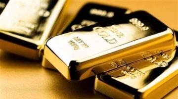 تراجع أسعار الذهب في مصر متأثراً بانخفاض قيمة الجنيه الذهبي محلياً اليوم
