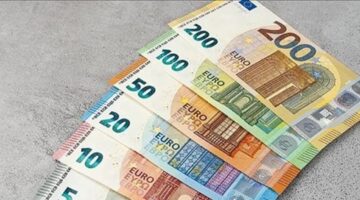 تراجع حاد في أسهم البنوك مع انخفاض قيمتها بنحو 380 دونغ فيتنامي