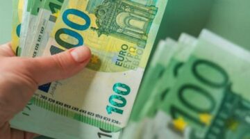 تغيرات أسعار اليورو في بنوك مصر خلال تعاملات يوم الجمعة 27 مارس