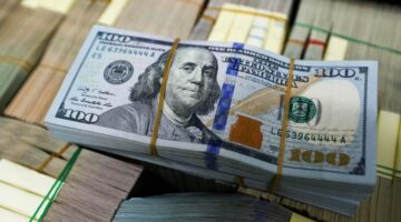 تغيرات سعر الدولار مقابل الجنيه المصري في تعاملات السبت 7 مارس