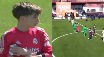 شاهد.. موقف أخلاقي لناشئ برشلونة مع نجل كاسياس