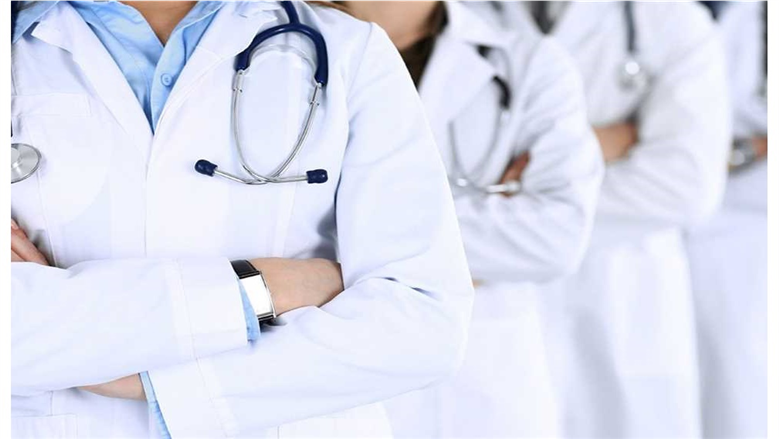 شروط التقديم لوظائف أطباء مستشفى الحسين الجامعي.. اعرف الأوراق المطلوبة  جامعة الأزهر تطلب 100 طبيب مقيم بمستشفى الحسين بنظام الإعارة حتى 3 سنوات، والتقديم يدوياً من اليوم لخريجي طب بنين القاهرة بتقدير جيد لدعم المنظومة الصحية الجامعية.