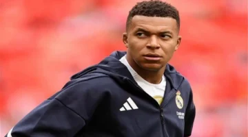 صحفي فرنسي يتهم مبابي وريال مدريد بالاستمرار في تضليل الجماهير بوعود كاذبة