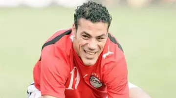 عمرو زكي: الأهلي فاوضني 4 مرات.. وممدوح عباس عرقل انتقالي لـ ويجان الإنجليزي