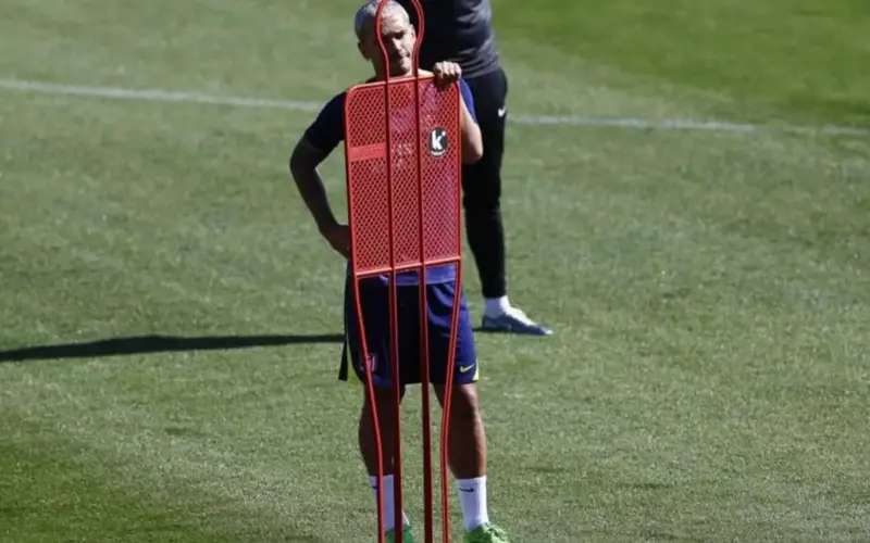 غريزمان يؤكد مغادرته أتلتيكو مدريد بنهاية الموسم للانضمام إلى أورلاندو الأمريكي