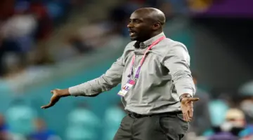 قبل 72 يوما من المونديال.. غانا تعفي مدربها وتبحث عن خليفته في السودان