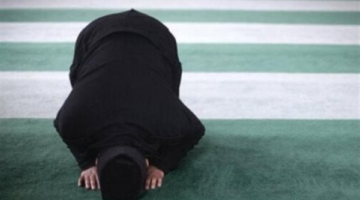 كيف كان يجتهد النبي ﷺ في صلاة التهجد خلال العشر الأواخر من رمضان؟