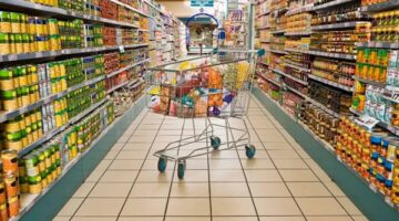 موجة غلاء جديدة تضرب أسعار الأرز والسكر والزيت في الأسواق المحلية