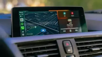 واتساب تُطلق نسخة تجريبية لتطبيق مخصص لنظام CarPlay