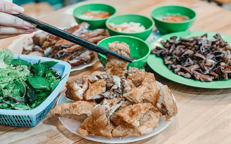 11 طبقًا وهدايا تذكارية ينبغي تجربتها.