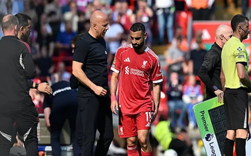 «موسمه قد ينتهي».. الفحص الأولي لإصابة محمد صلاح أمام كريستال بالاس