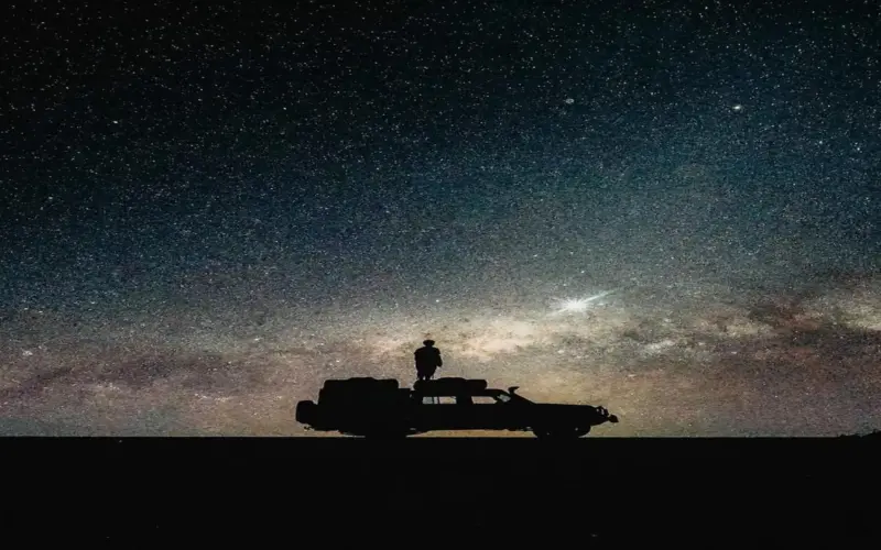 أبريل ذروة الرصد الفلكي.. و«القيثاريات» تزين السماء ورحيل الجوزاء يبدأ – 25H