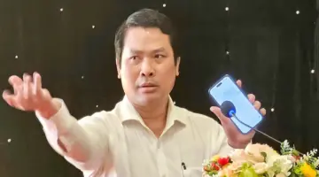 أستخدم 3 مساعدين افتراضيين، وبإمكاني تقليل الوقت اللازم لإنجاز المهام.