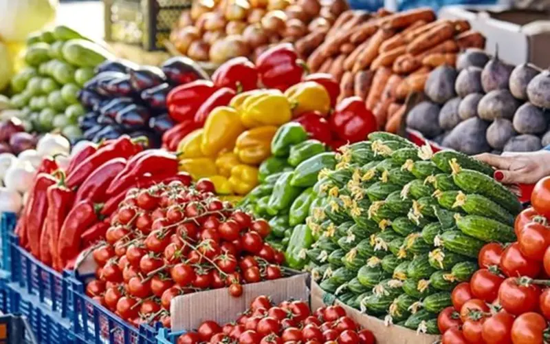 أسعار الخضار اليوم، انخفاض 5 أصناف منها البطاطس والفلفل وارتفاع البصل والخيار