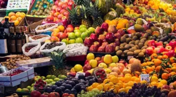 أسعار الفاكهة اليوم الأربعاء، ارتفاع الجوافة والخوخ 5 جنيهات وانخفاض الكنتالوب والبرتقال