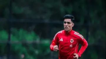 أشرف بن شرقي يتعرض لجرح قطعي في الفم.. وطبيب الأهلي يوضح حالته الصحية