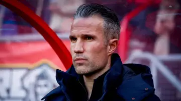 أن قيام روبن فان بيرسي بذلك يقول ما يكفي عن المشاكل في فينورد.