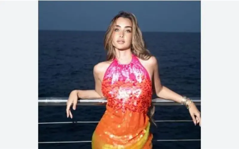 إطلالة كاجوال تخطف الأنظار.. هنا الزاهد تبرز جمالها الطبيعي وتتصدر محركات البحث