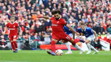 إنجاز شخصي فريد يدفع محمد صلاح للتألق في مباراة ليفربول وإيفرتون