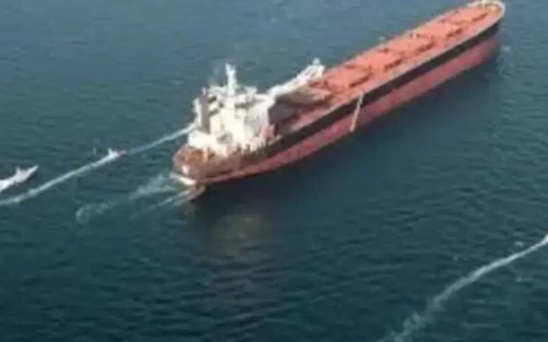 إيران تفرض رسوم مرور بالبيتكوين في مضيق هرمز.