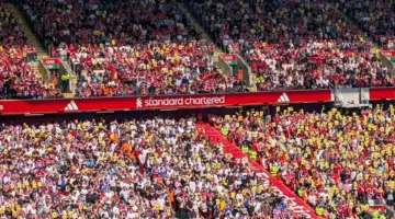 احتجاج جماهيري في آنفيلد ضد رفع أسعار التذاكر خلال مواجهة ليفربول وكريستال بالاس