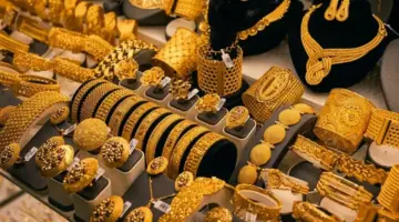 ارتفاع صادم: هل تصلح أسعار الذهب في اليمن لشراء منزل؟ سعر الجنيه يُسجل رقماً قياسياً في عدن!