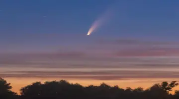 اقتراب مذنب “PANSTARRS” من الشمس في أبريل فرصة استثنائية لرصده بالعين المجردة – 25H