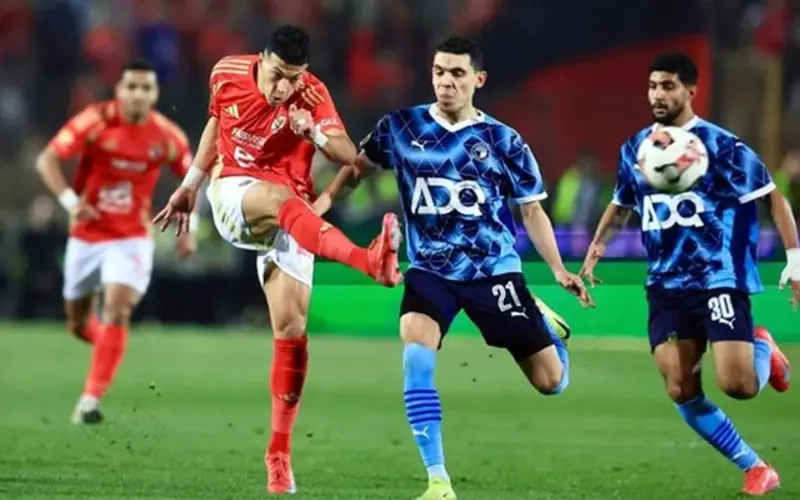 الأهلي يضرب موعدًا مرتقبًا مع بيراميدز في صراع قمة الدوري المصري