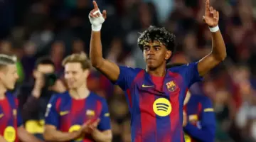 القناة الناقلة لمباراة برشلونة وأتليتكو مدريد، توقيت المباراة والمعلق » كورة 25